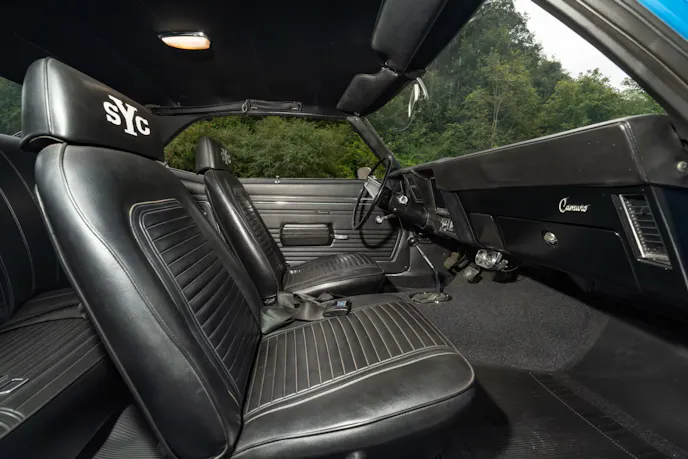 1969 Chevrolet Yenko Camaro (LeMans Blue) 2