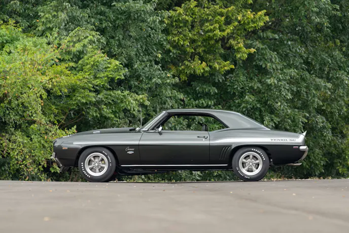 1969 Chevrolet Yenko Camaro (Fathom Green)